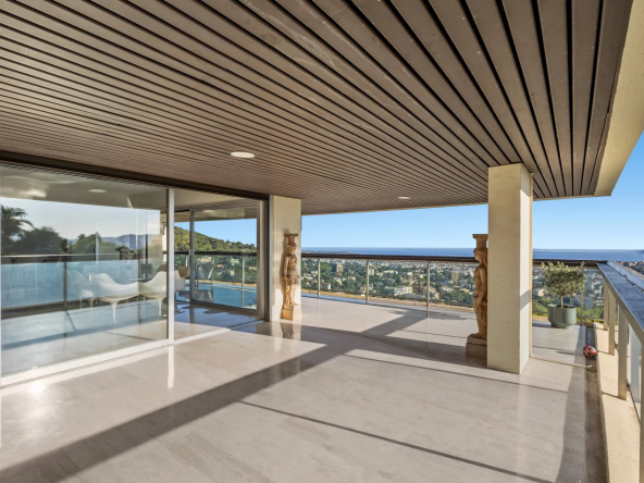 CANNET Victoria - Last Floor