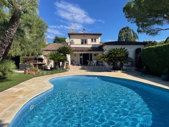 VILLA 4P MOUGINS DOMAINE SECURISE