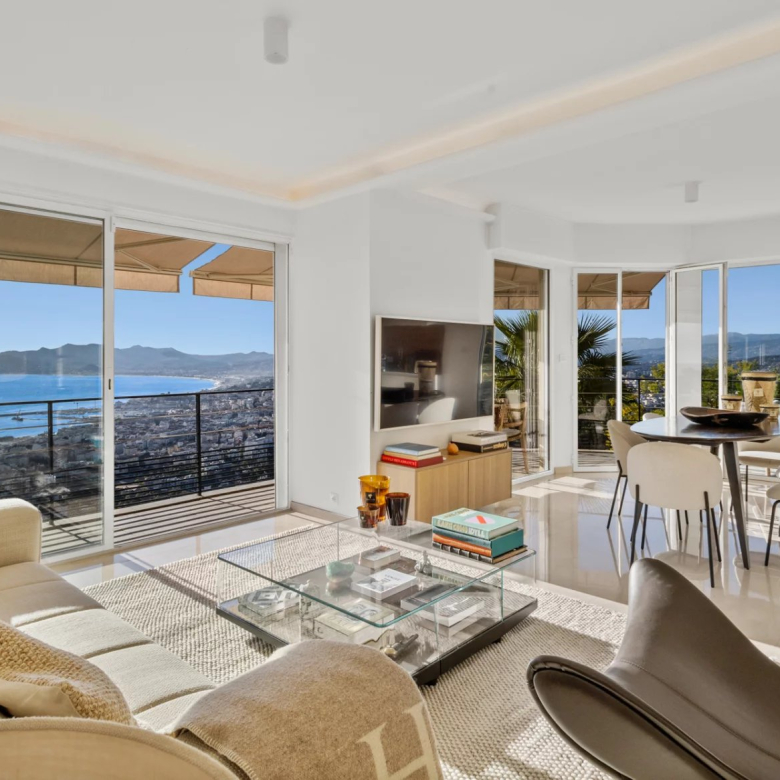 Maussane les Alpilles – Maison contemporaine entièrement rénovée