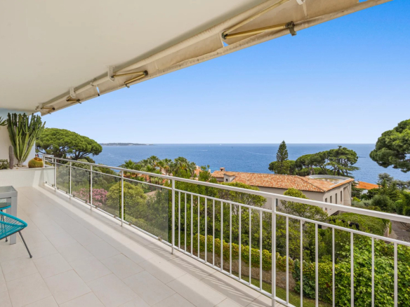 CANNES CALIFORNIE – VUE MER