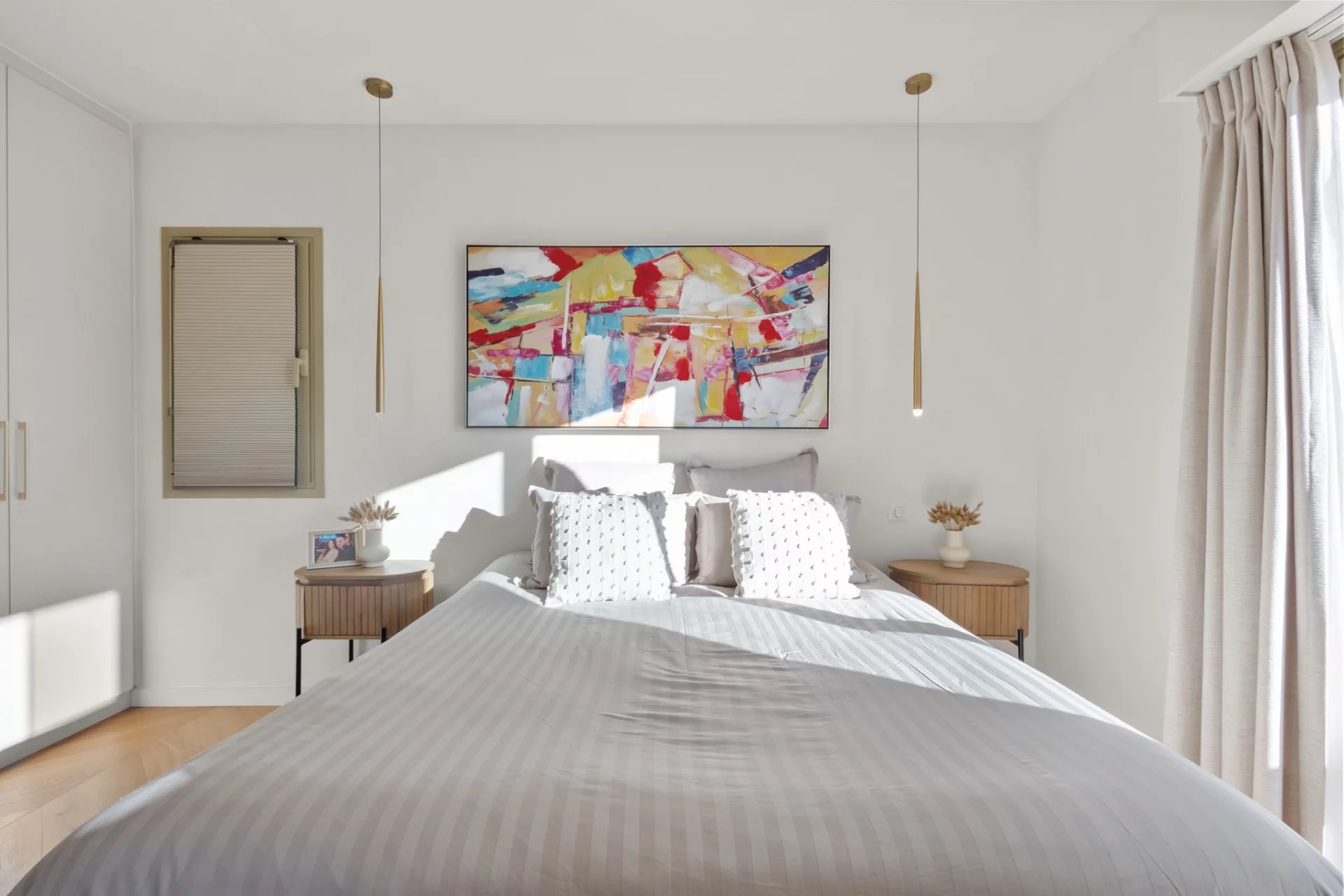 Apartment room in Le Cannet Room in a renovated apartment with double bed and modern decor in Le Cannet.