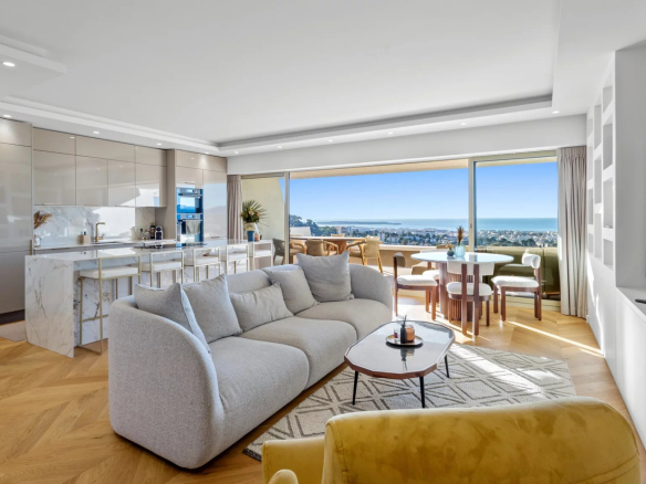 Interior of a modern apartment with panoramic sea views, Le Cannet.