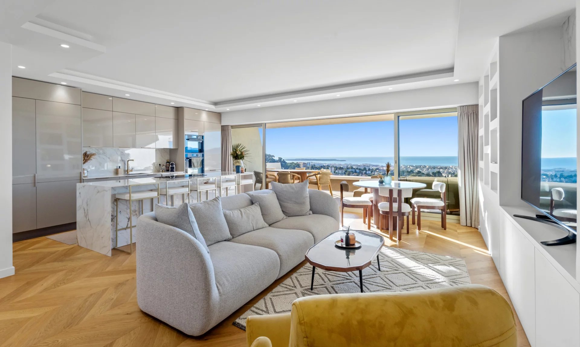 Renovated apartment with sea view Interior of a modern apartment with panoramic sea views, Le Cannet.