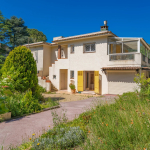 CANNES- MAISON DE CHARME A RENOVER