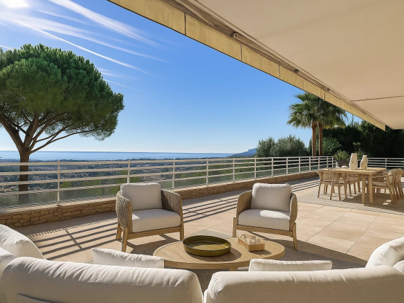 Vue mer panoramique / Terrasse d’exception / 4 suites