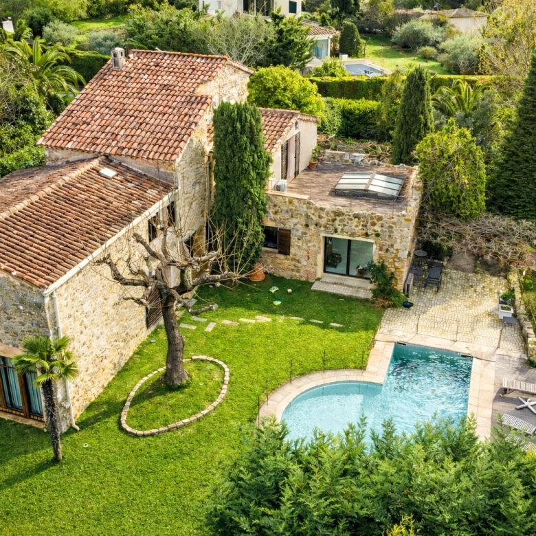 CANNES MONTFLEURY – 3 PIECES CONTEMPORAIN