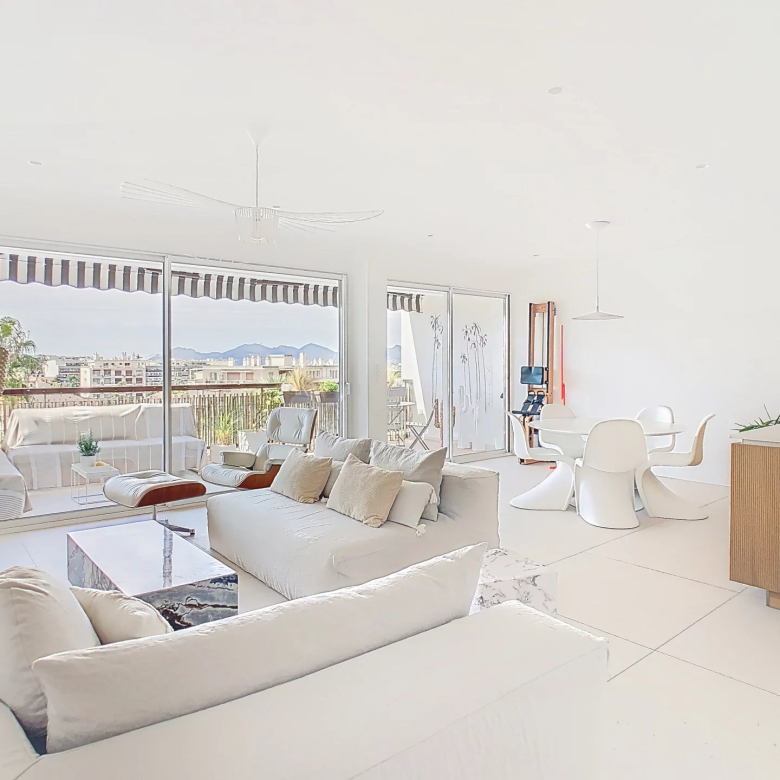 Villa 230 m² sur terrain arboré de 1 500 m² – Proche Golf de la Grande Bastide