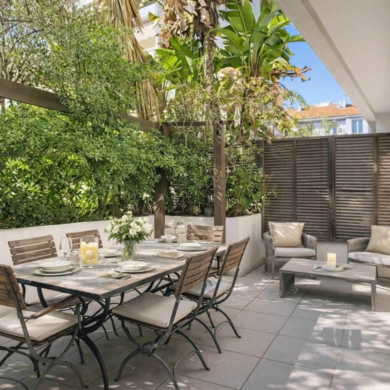 BASSE  CALIFORNIE – 4 PIECES DE 142 M²