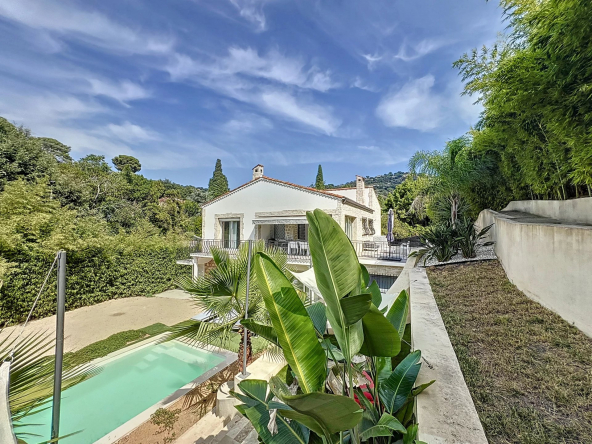 Magnifique villa – Proche centre ville – Piscine