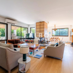 Top-floor luxury apartment with terrace, 5 rooms, Marseille 8th arrondissement, beaches