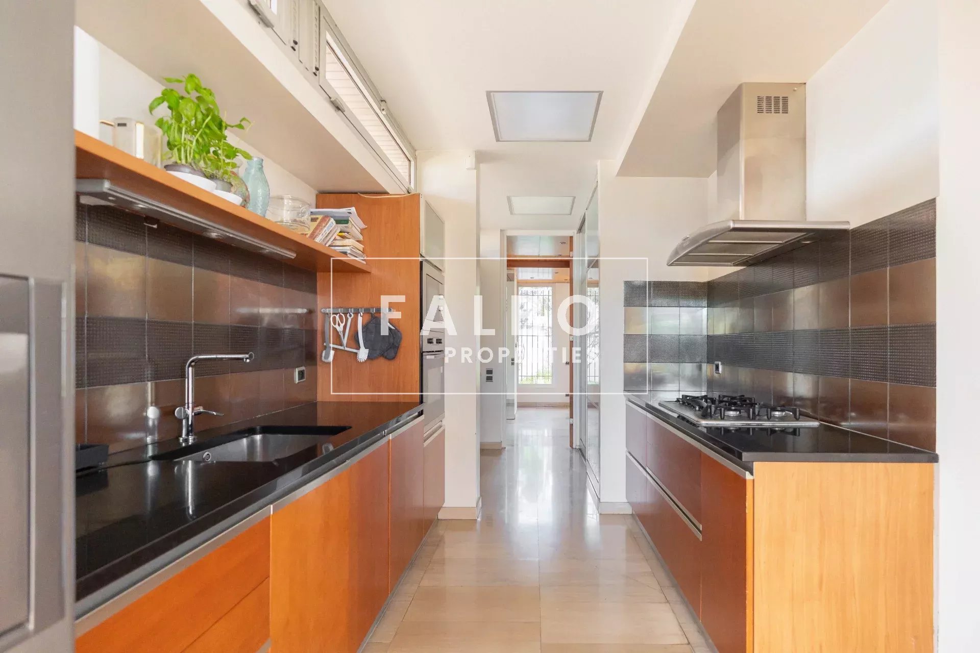 cd9b9ded52da1c1588e093507382a9b1_dc248d9c1a_1920-original