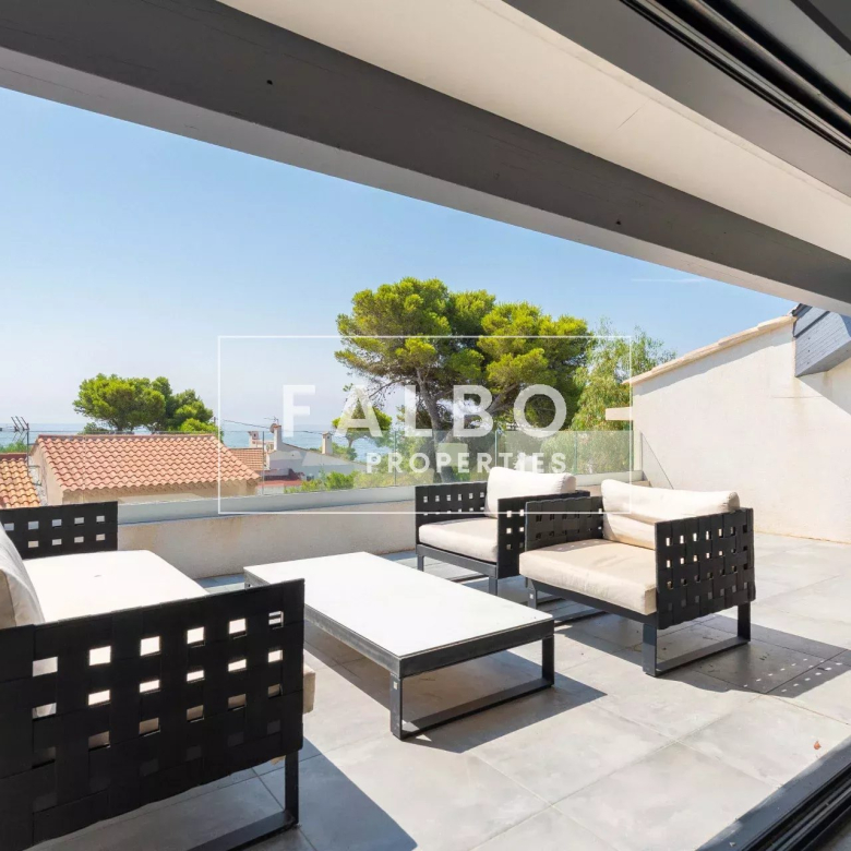 Vue mer panoramique / Terrasse d’exception / 4 suites