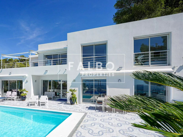 Villa vue mer domaine sécurisé prisé Marseille 7° 7°