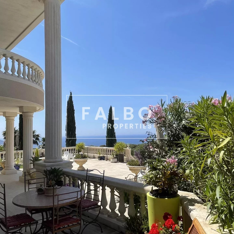 Maison d’architecte avec vue mer Roucas Blanc Marseille 7e