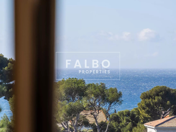 For sale: apartment with sea view, terrace, secure residence, Carré d'Or, Marseille 8th arrondissement