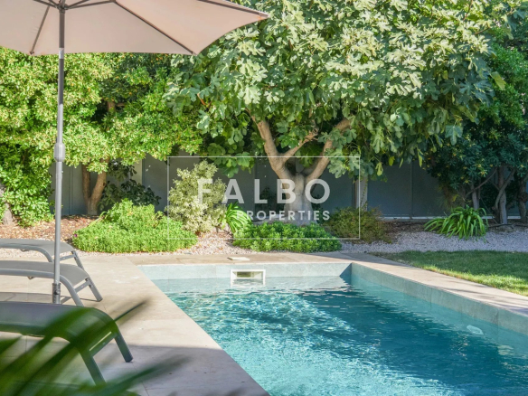 Contemporary villa in the Carré d'Or district, 4 bedrooms, swimming pool, Marseille 8th arrondissement