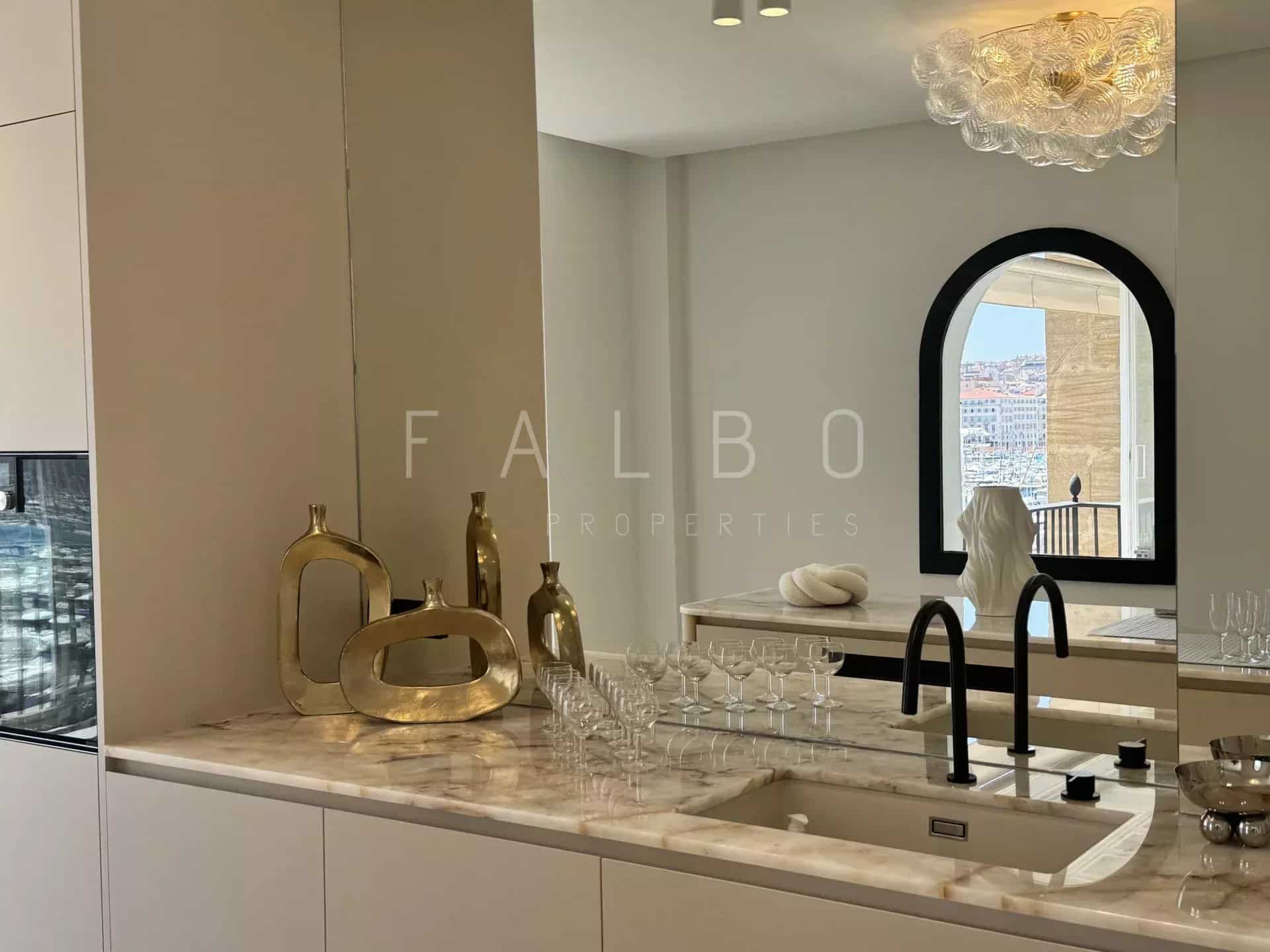 Modern and elegant cuisine with a view of the Old Port of Marseille.