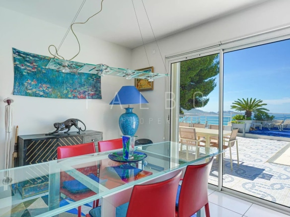 Modern dining room with sea view, contemporary villa in Marseille