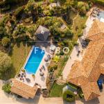 Villa vue mer sur grand terrain paysager La Ciotat