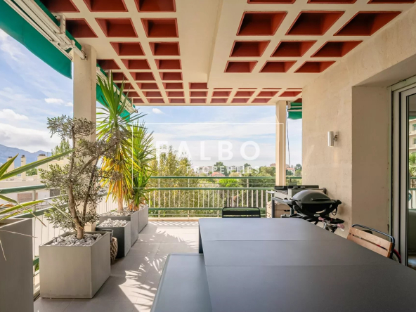 A vendre appartement grande terrasse de 50 m²Carré d’or 8e Marseille