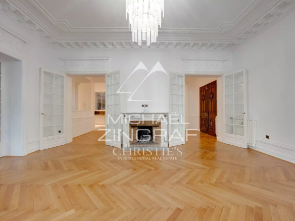 EXCLUSIF – CARRÉ D’OR APPARTEMENT D’EXCEPTION AVEC JARDIN