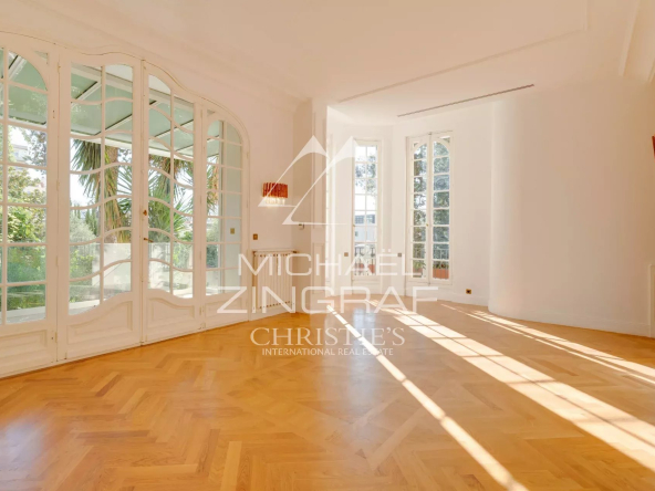 EXCLUSIF – CARRÉ D’OR APPARTEMENT D’EXCEPTION AVEC JARDIN