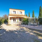 Neo-Provençal house in the heart of Provence