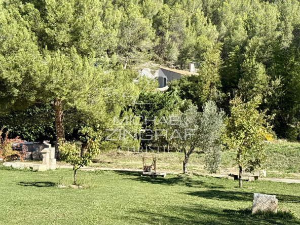 Maison sur plus de 2 hectares de terrain