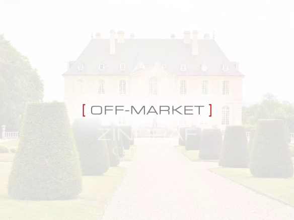 PROCHE AIX-EN-PROVENCE – MAISON DE MAÎTRE BOURGEOISE