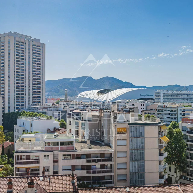 Exceptional apartment in Marseille, 6th arrondissement, top floor