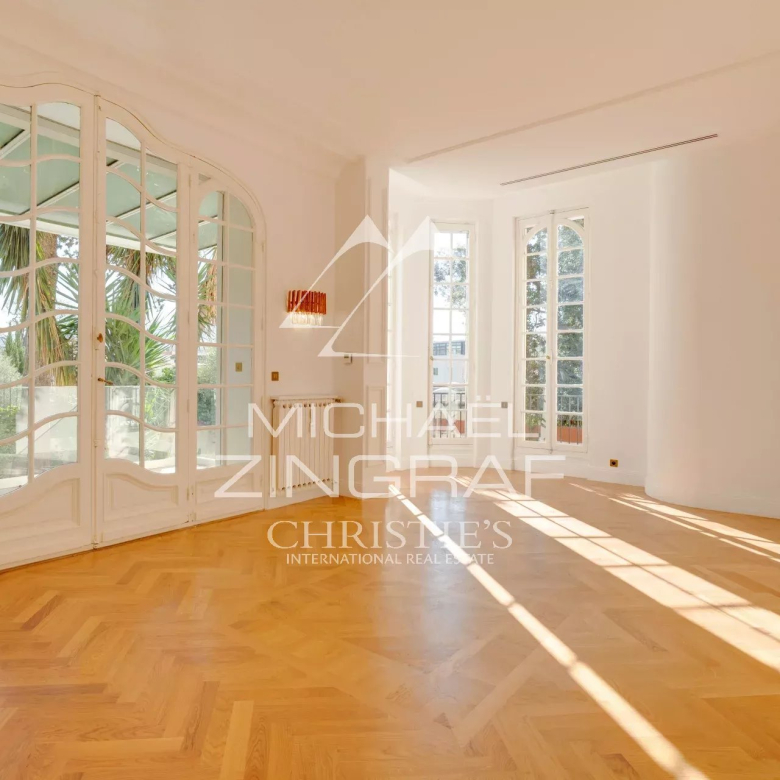 Proche Aix-en-Provence, Élégante propriété avec piscine