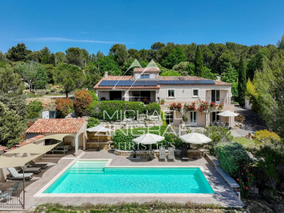 Propriété d’exception avec vue dominante au sein du grand site de la Sainte Victoire