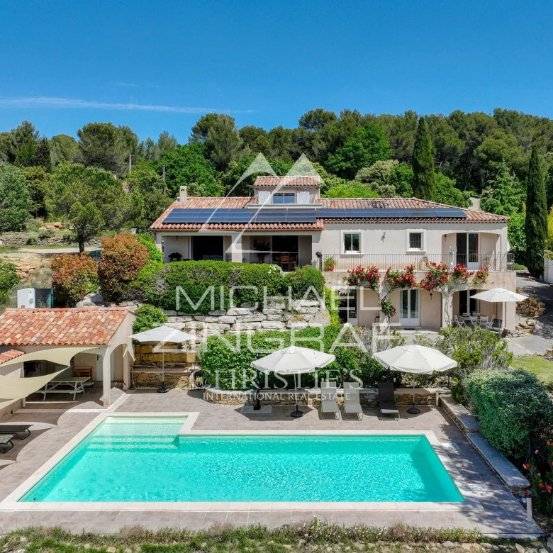 Bel appartement de 121m² avec un vaste jardin privatif de 300m² !