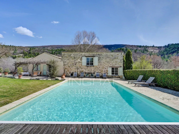 Renovated 17th century mill with swimming pool and green garden in Forcalquier.