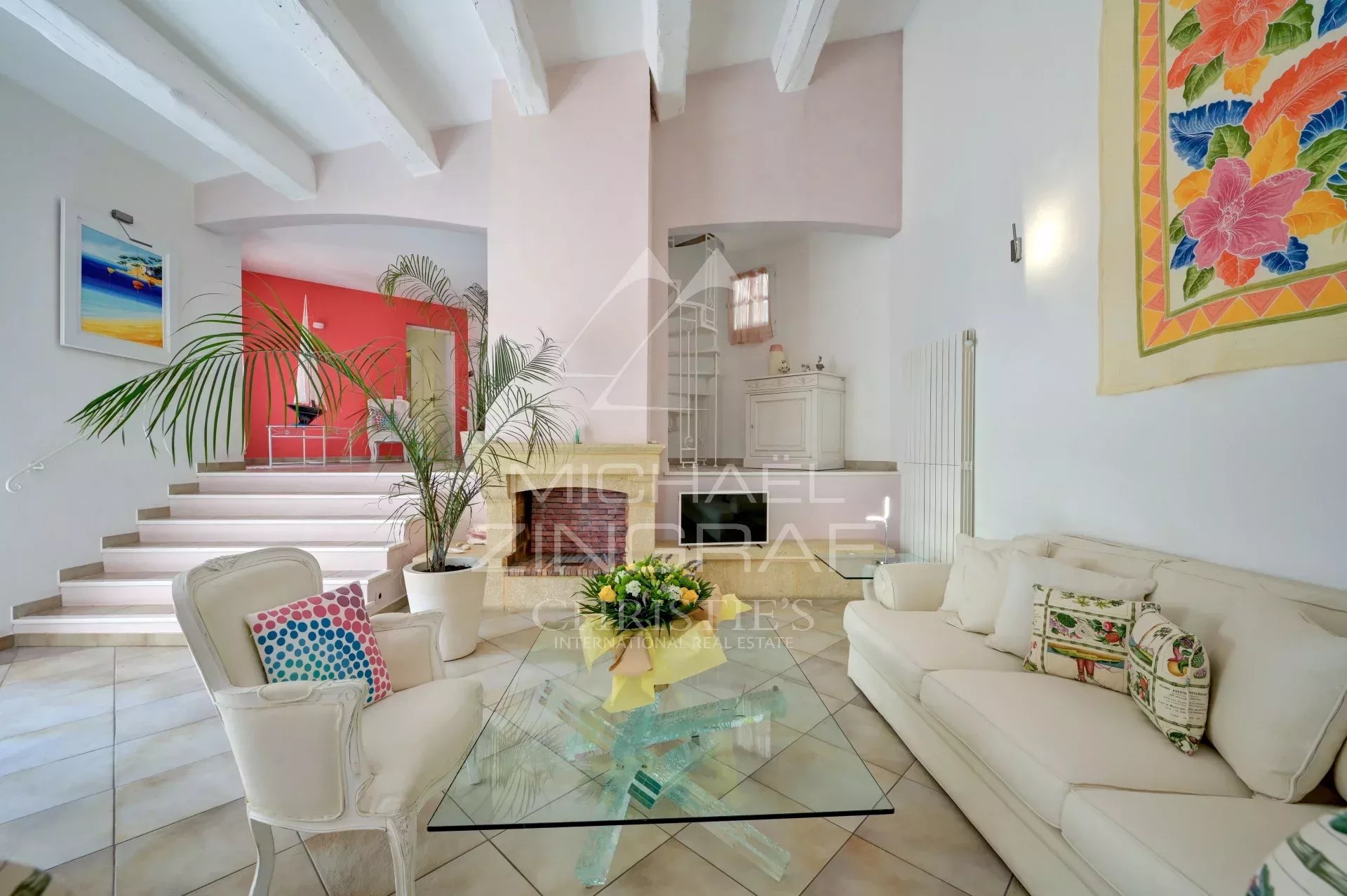 Interior of a villa in La Ciotat Interior of a villa in La Ciotat with a bright living room and modern decor.
