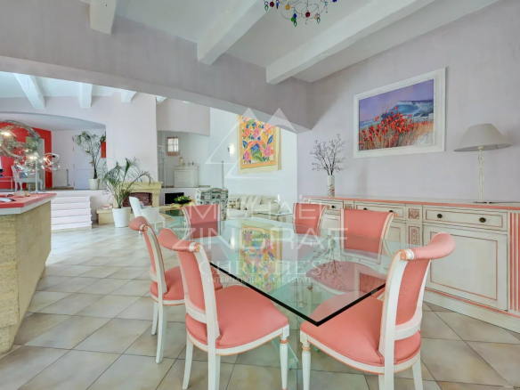 Interior of a villa in La Ciotat with dining room and elegant decoration.