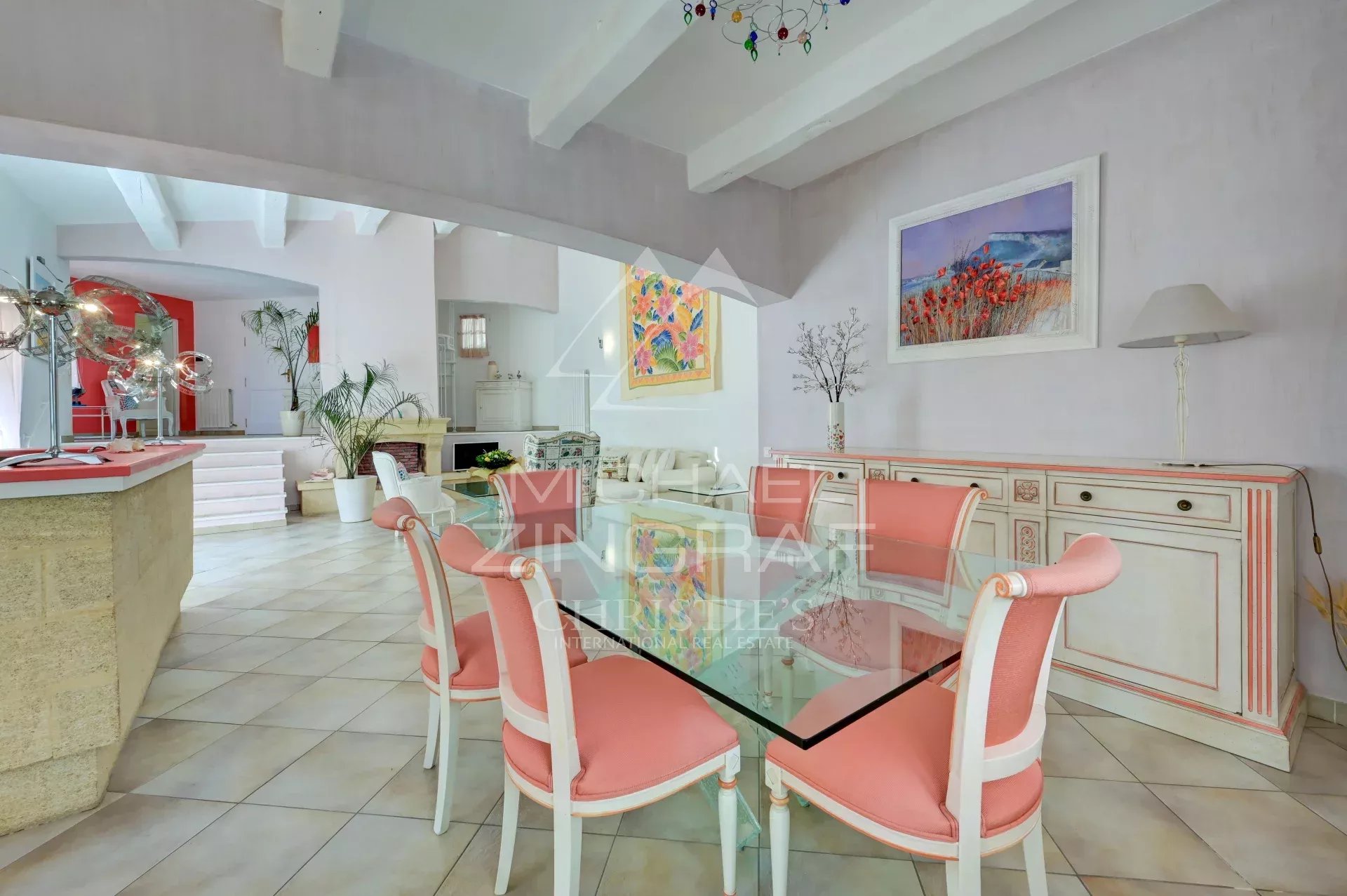 Interior of a villa in La Ciotat Interior of a villa in La Ciotat with dining room and elegant decoration.