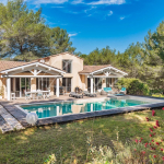 Architect-designed villa in a green setting