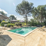 Property with gîtes