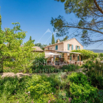 Proche Lourmarin –  Mas du 18ème siècle