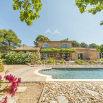 Very beautiful Provencal villa in a peaceful setting