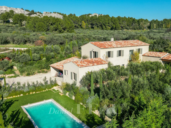 The paradou - charming house
