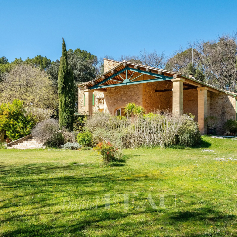 Marseille 8ème – Maison pied dans l’eau