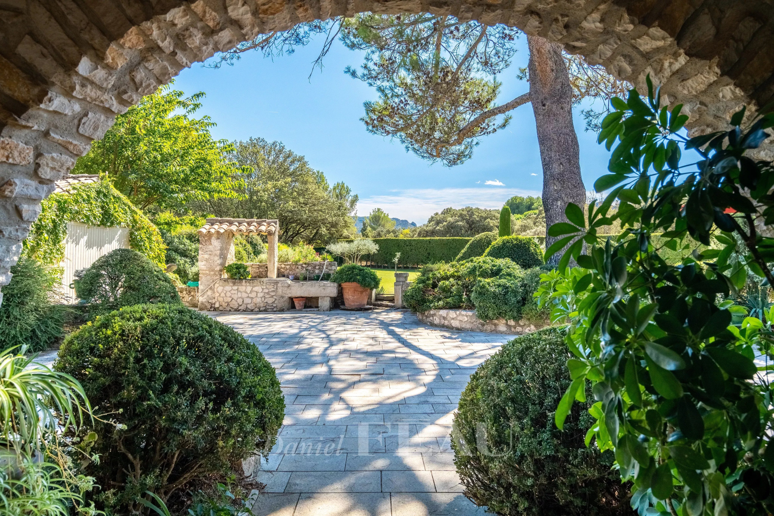 53eb1c79777934683eea3e1933e68d7b_da519c4231_4096-original