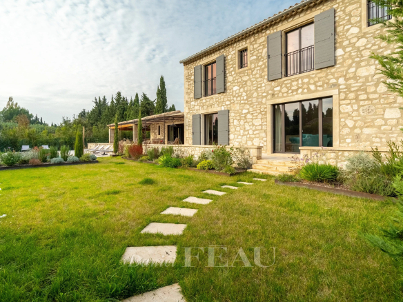Maussane-les-Alpilles – Maison récente de type mas