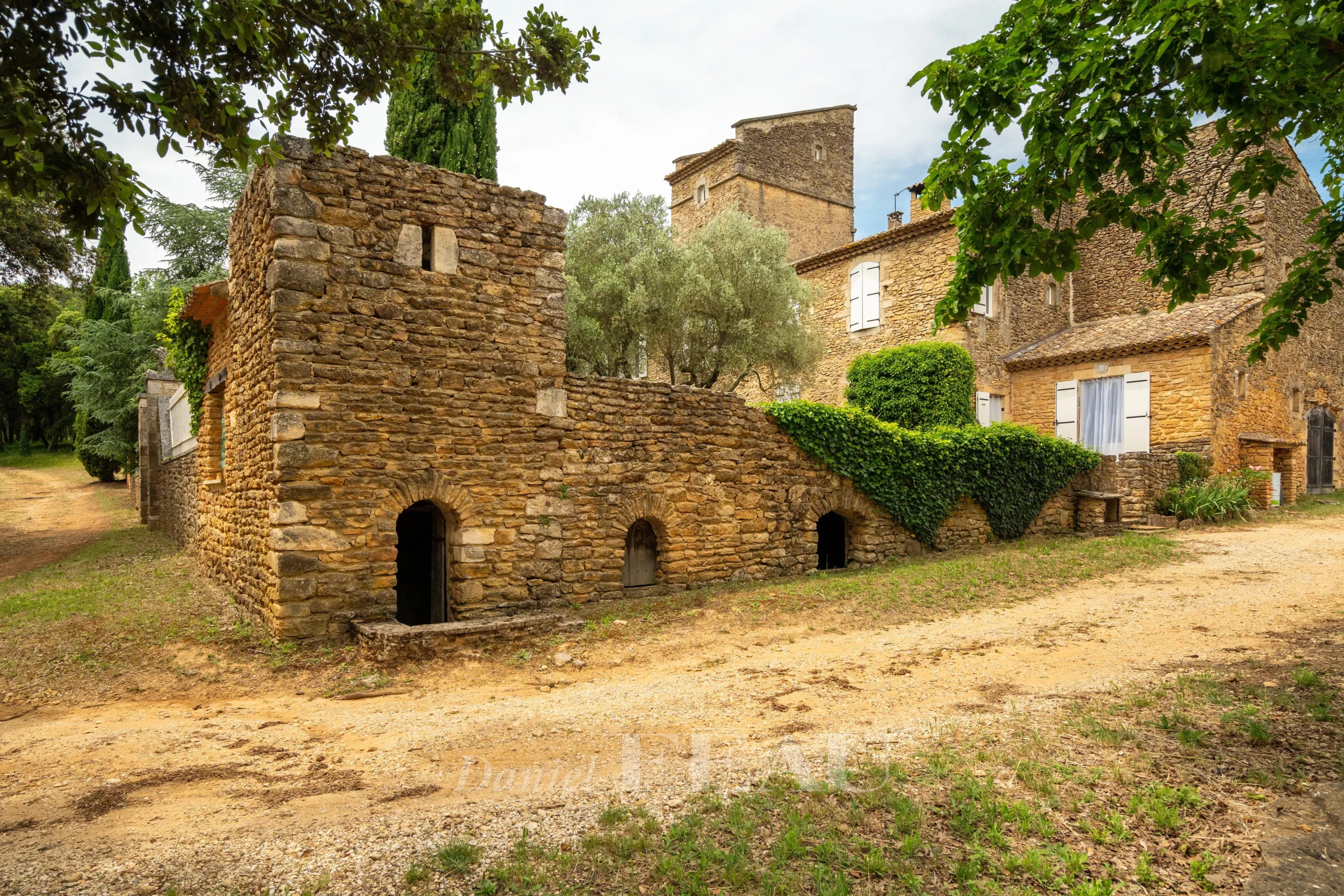 7e9a8e9e41f5b126b90a9f78bf80907a_33e27f5f1c_4096-original