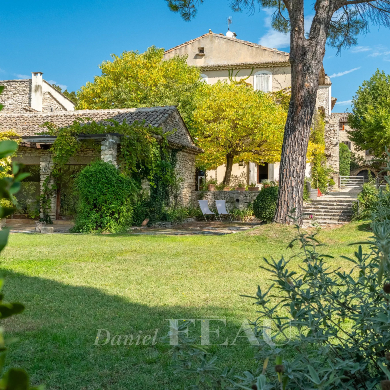 Northern Luberon – Provençal house at the foot of Saint-Jacques hill