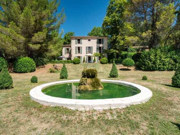 Valensole – Maison bourgeoise du XIXème siècle