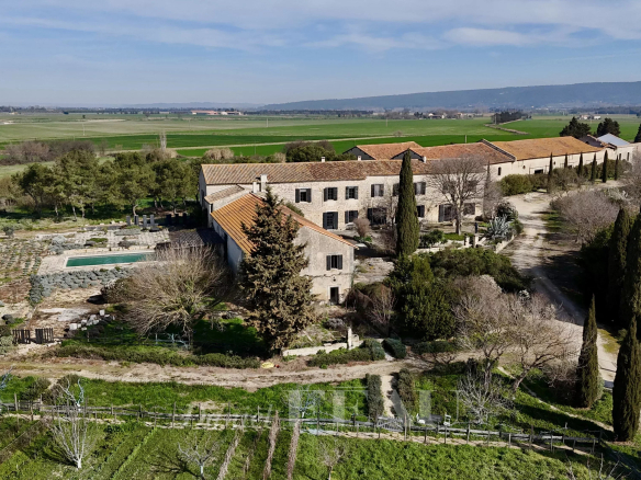 Fontvieille – Mas authentique du XVIème avec vue
