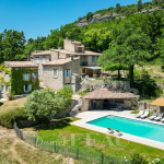 Saint Martin de Castillon – Hameau du XVIIIᵉ siècle avec vue